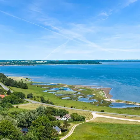 Hébergement de vacances With Beautiful Views, Wilderness Bath And Activity