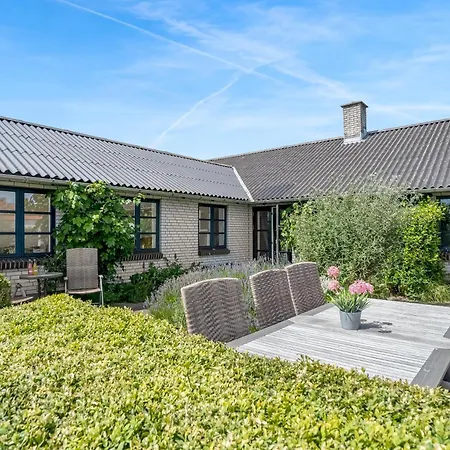 With Beautiful Views, Wilderness Bath And Activity Vesløs
