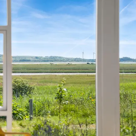 With Beautiful Views, Wilderness Bath And Activity * Vesløs